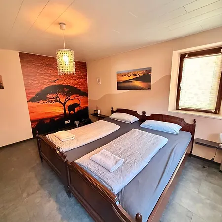HomeStay Schwarzwald 8 Personen nähe Europa Park Apartment